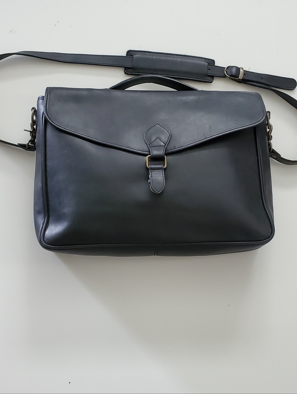 EDDIE BAUER Vintage Messenger Briefcase Computer Leather Bag